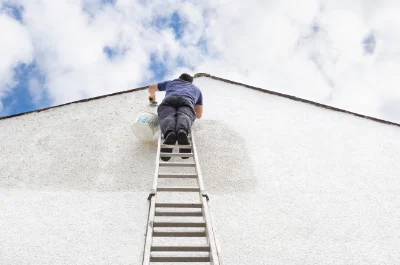 Peinture extérieure à Chazelles-sur-Lavieu — façades et ravalement